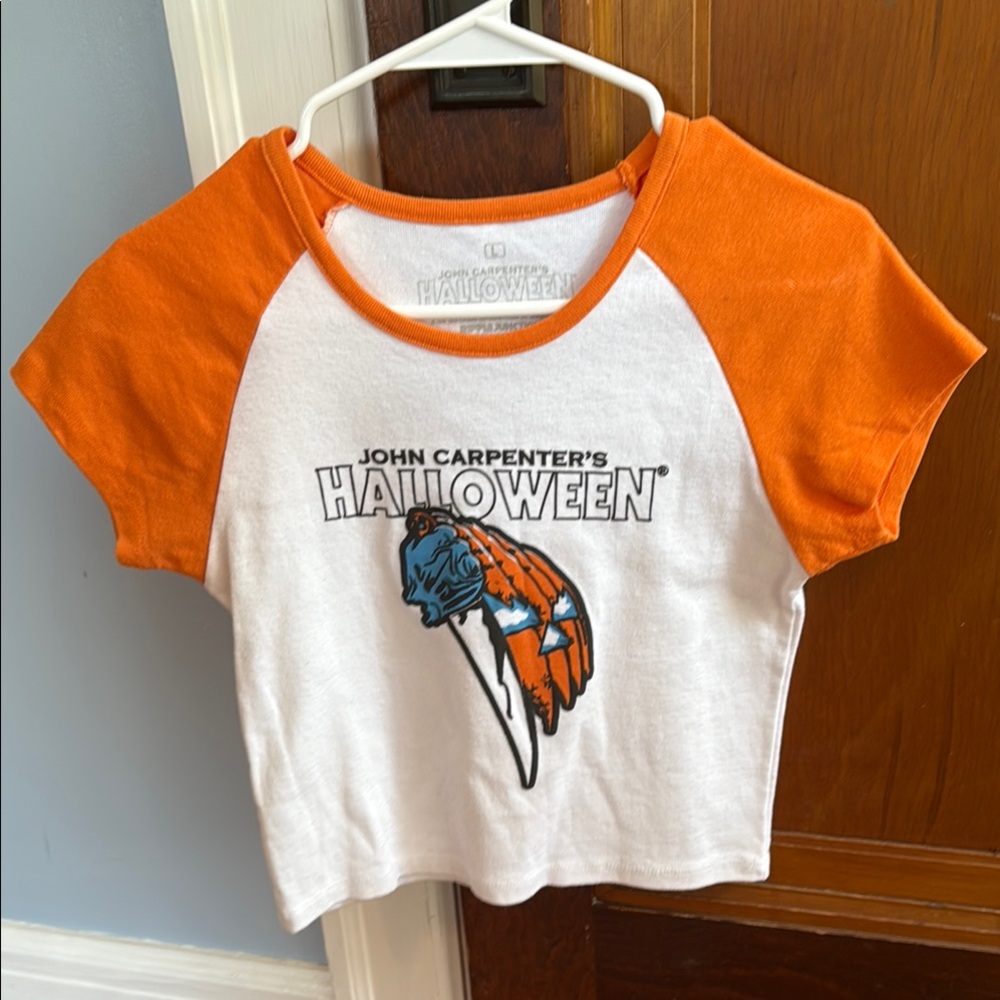 Halloween crop tee